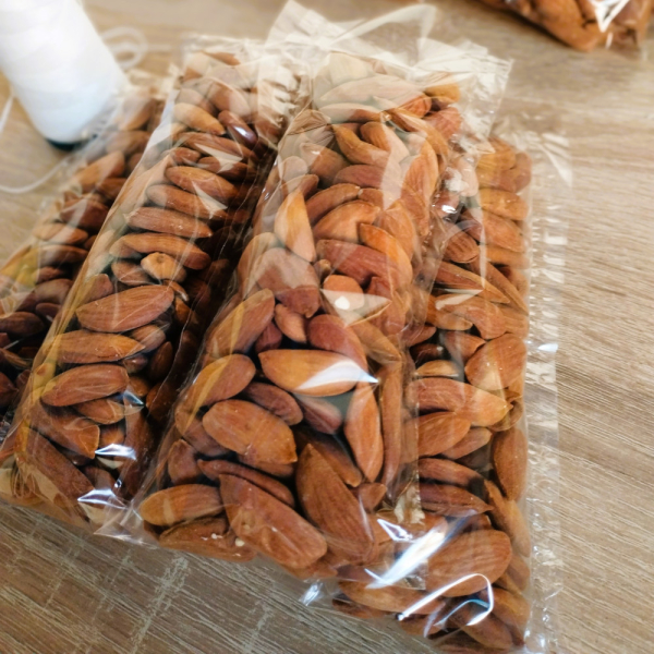 TAŞ BADEM KURUSU (50Gr)